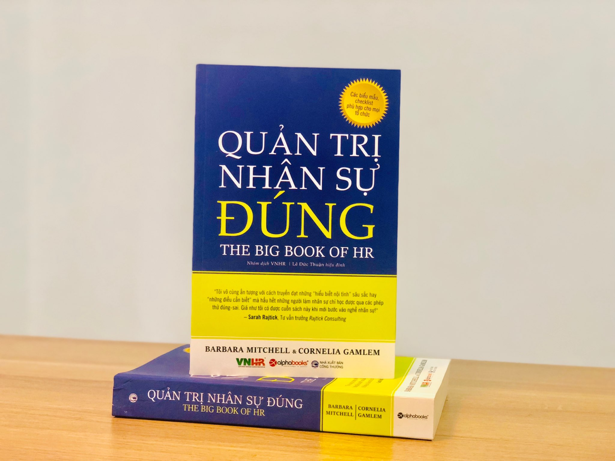 Quản trị nhân sự đúng Bộ tài liệu có giá trị tham khảo, hiệu chỉnh về quản trị nhân sự để ứng dụng trong mọi doanh nghiệp Việt Nam