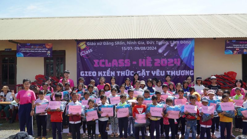 Tổng kết dự án dạy học hè tình nguyện đầy yêu thương: “Hè iClass – Gieo Kiến Thức – Gặt Yêu Thương”