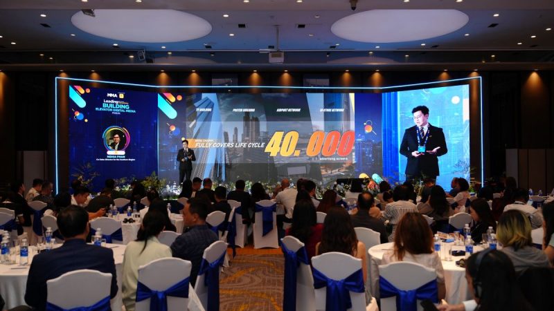 Diễn đàn “Leading New Era of Advertising: Building Elevator Digital Media Forum” thu hút 400 nhà tiếp thị, điều hành tham dự